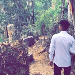 Meet your Posher, Elijah